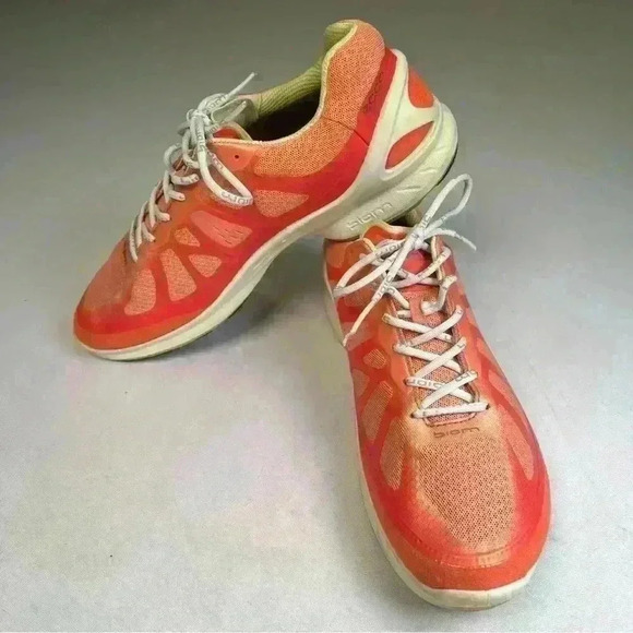 Ecco Shoes - Women's Biom Fjuel Racer Sneaker In Coral Blush/Coral/Popcorn Sz 8/8.5 like new